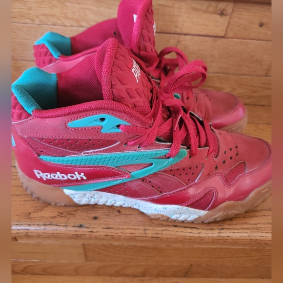 ***USED*** Reebok Scrimmage Mid - Picture 4 of 9